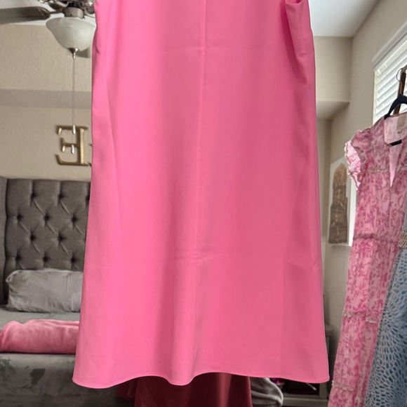 Lilly Pulitzer Pink Dress with Gold Detailing - Picture 7 of 10
